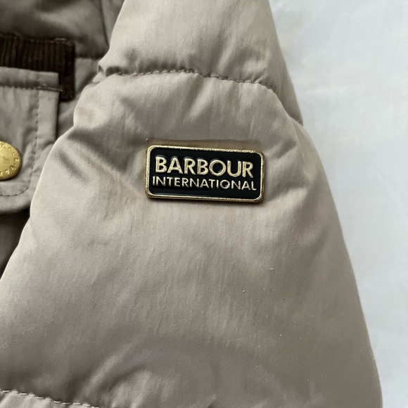 Barbour Women's Tan Quilted Jacket - Picture 6 of 14
